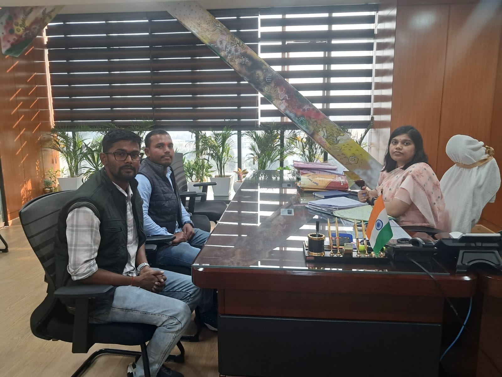 बिहार राज्य एड्स नियत्रंण समिति के परियोजना निदेशक से मिले यूनाइटेड हेल्थ एंड वेल्फेयर ट्रस्ट की टीम
