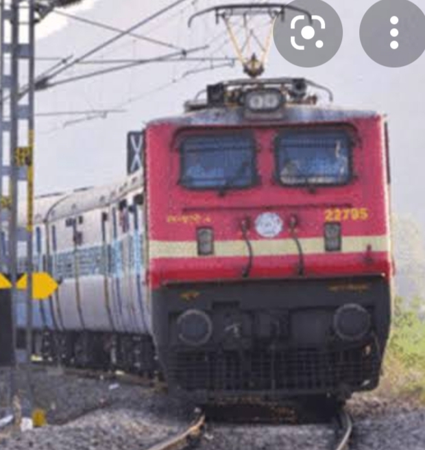 लखनऊ बरौनी ट्रेन के चपेट में आने से एक युवक की मौत